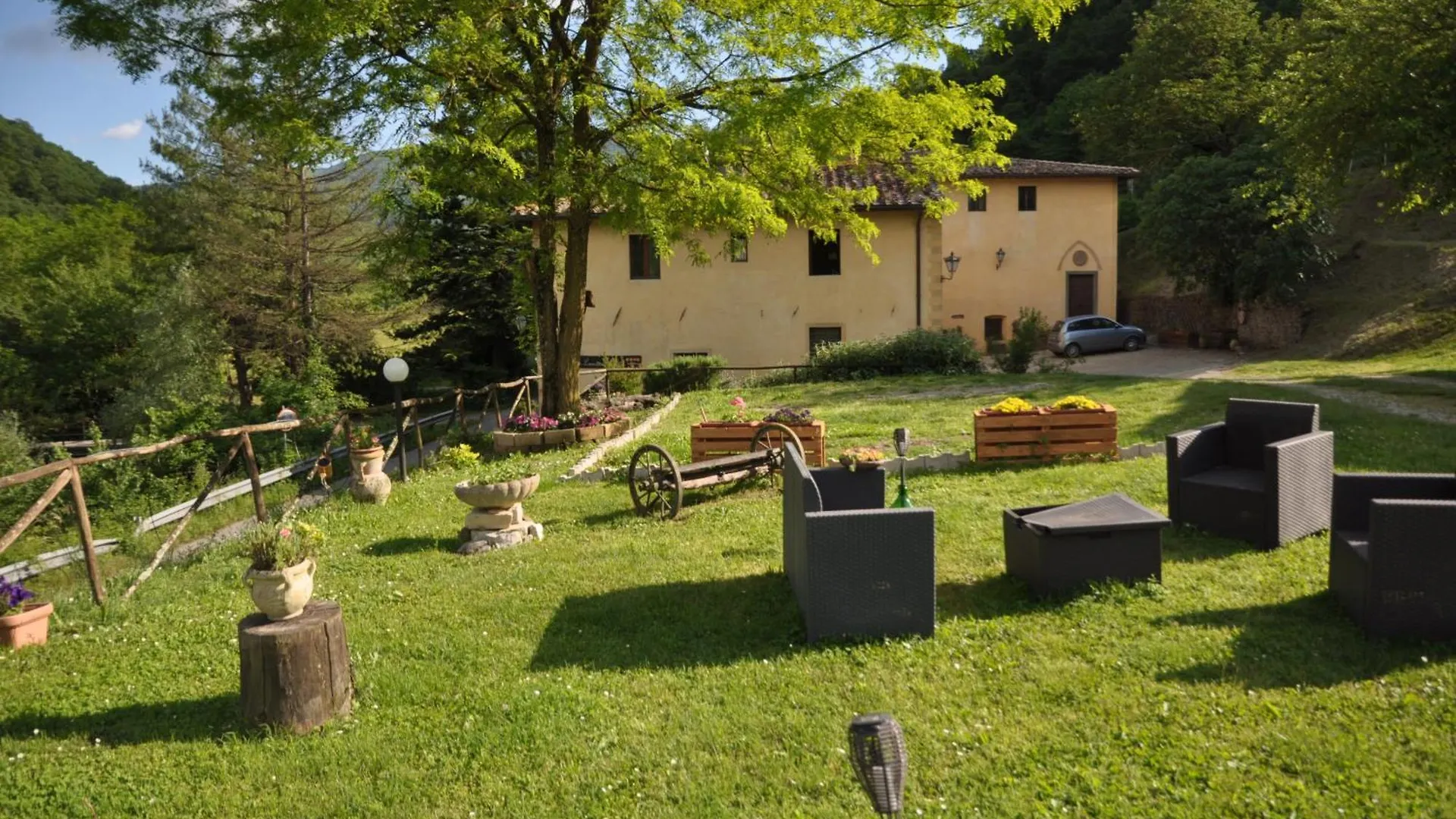 ** Bed & Breakfast Locanda Di Alberi Borgo San Lorenzo Italy